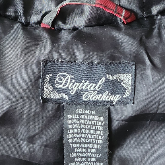 Plaid winter coat - Picture 2 of 3